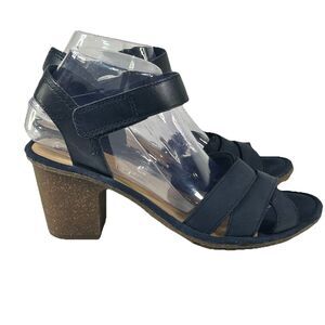 Clarks Sandals Womens 9 M Sasshlin Jeneva Ankle Strap Blue Comfort Block Heels